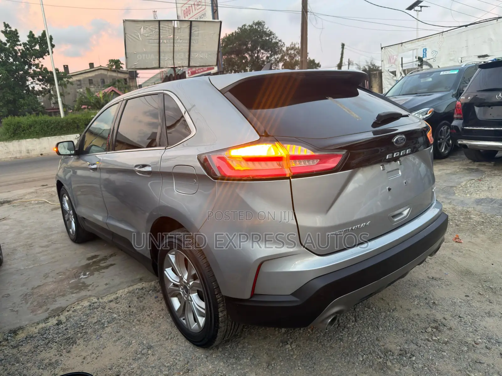 Ford Edge Titanium 2022 Silver
