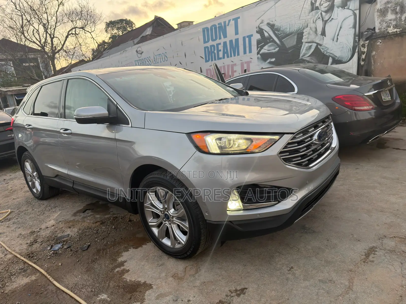 Ford Edge Titanium 2022 Silver