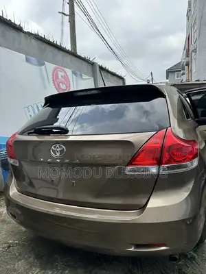 Toyota Venza 2011 Brown