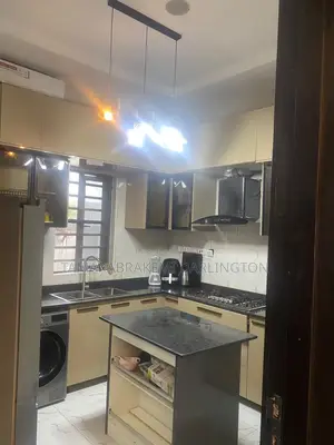 Luxurious 4 Bedroom Apartment