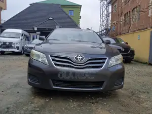 Toyota Camry LE 4dr Sedan (2.5L 4cyl 6AM) 2010 Black