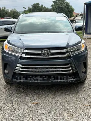Toyota Highlander Limited 4x2 V6 (3.5L 6cyl 8A) 2017 Blue
