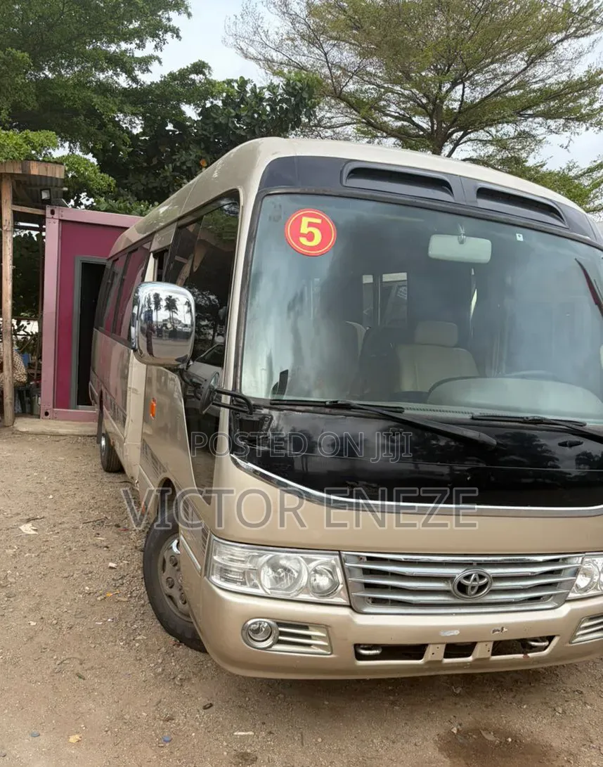 Toyota Coaster 2017 Gold