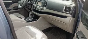 Toyota Highlander 2015 Blue