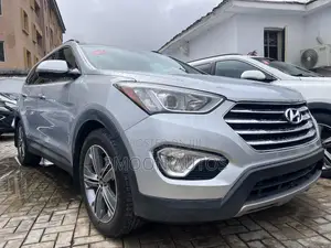 Hyundai Santa Fe Limited 4dr SUV (3.3L 6cyl 6A) 2015 Silver