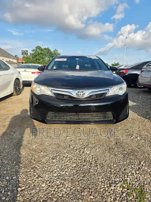 Toyota Camry LE 4dr Sedan (2.5L 4cyl 6A) 2013 Black