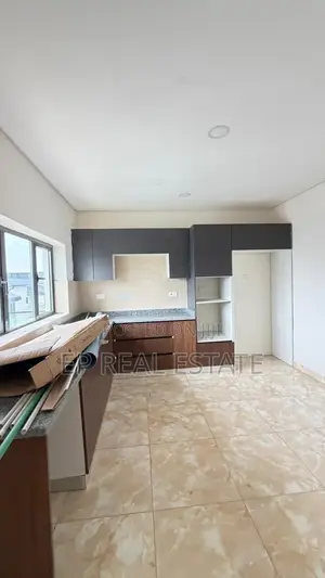 5bdrm Duplex in Wuye for sale