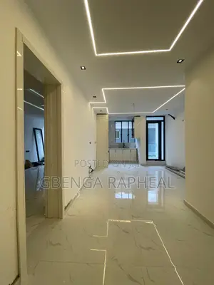 2bdrm Block of Flats in Ikate for sale