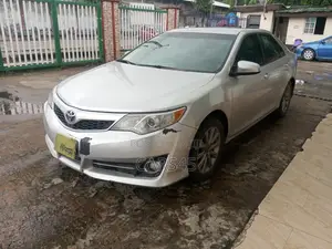 Toyota Camry 2012 Silver
