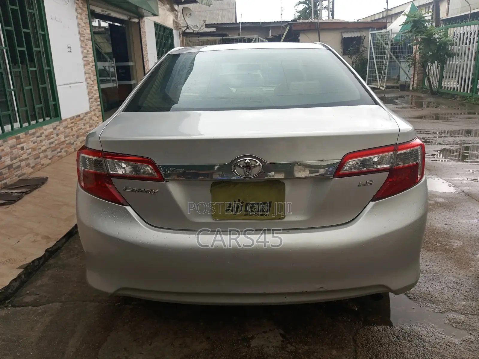 Toyota Camry 2012 Silver