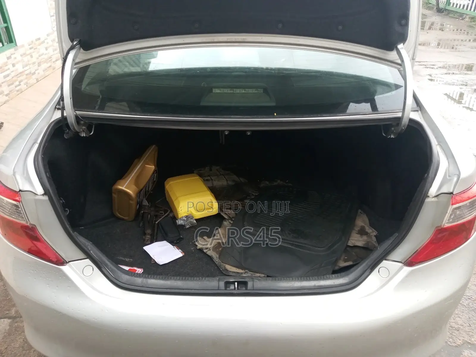 Toyota Camry 2012 Silver