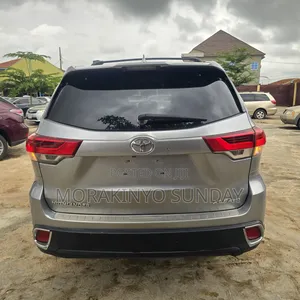 Toyota Highlander 2015 Silver
