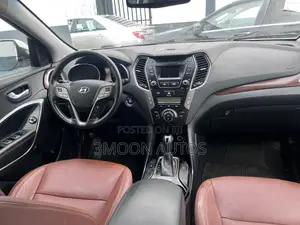 Hyundai Santa Fe Limited w/Saddle Interior 4dr SUV (3.3L 6cyl 6A) 2015