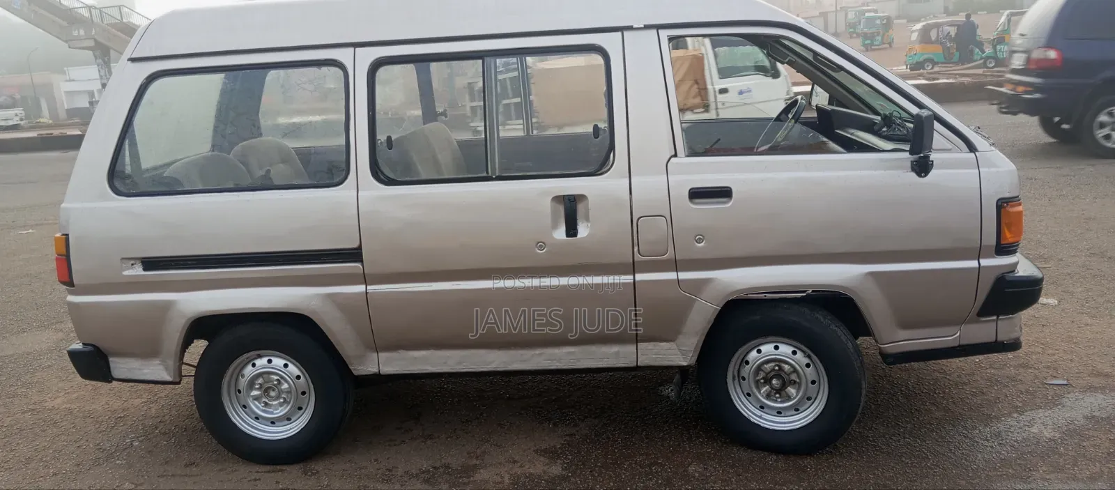 Toyota HiAce 1998