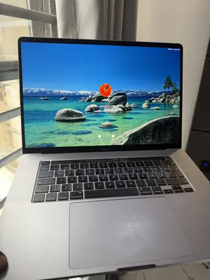 Laptop Apple MacBook Pro 2019 16GB Intel Core i7 SSD 1T