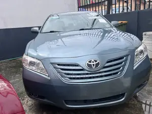 Toyota Camry LE 4dr Sedan (2.4L 4cyl 5A) 2009 Green