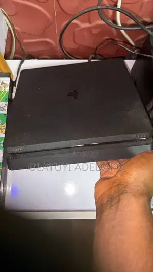 Ps4 Game With Pad