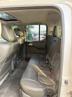 Nissan Frontier Crew Cab PRO-4X 2012 Silver