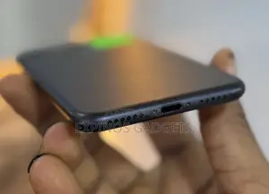 Apple iPhone 7 32 GB Black