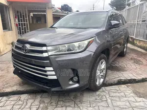 Toyota Highlander Limited 4dr SUV AWD (3.5L 6cyl 6A) 2014 Gray