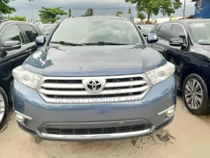 Toyota Highlander 2012 Blue