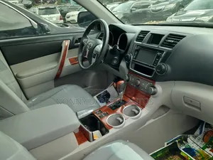 Toyota Highlander 2012 Blue