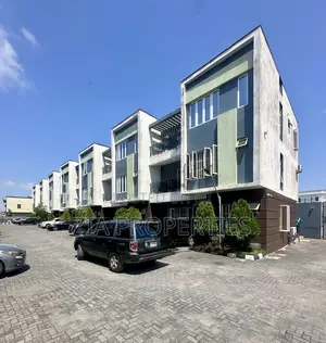 5bdrm Townhouse / Terrace in Ikate for rent