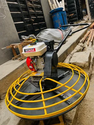 Honda Petrol Power Trowel (Concrete Finishing Machine)