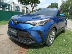 Toyota C-HR 2020 Blue