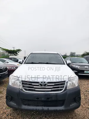 Toyota Hilux 2012 White