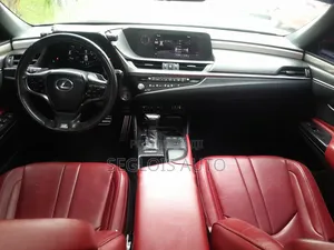 Lexus ES 2021 Black