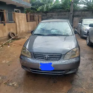 Toyota Corolla 2004 Gray