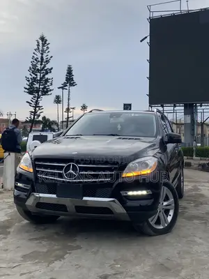 Mercedes-Benz M Class ML350 4MATIC 4dr SUV AWD (3.5L 6cyl 7A) 2015 Black