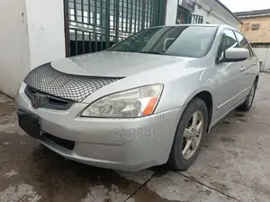 Honda Accord 2004 Silver