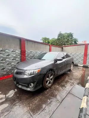 Toyota Camry 2012 Gray