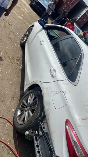 Toyota Camry 2017 White