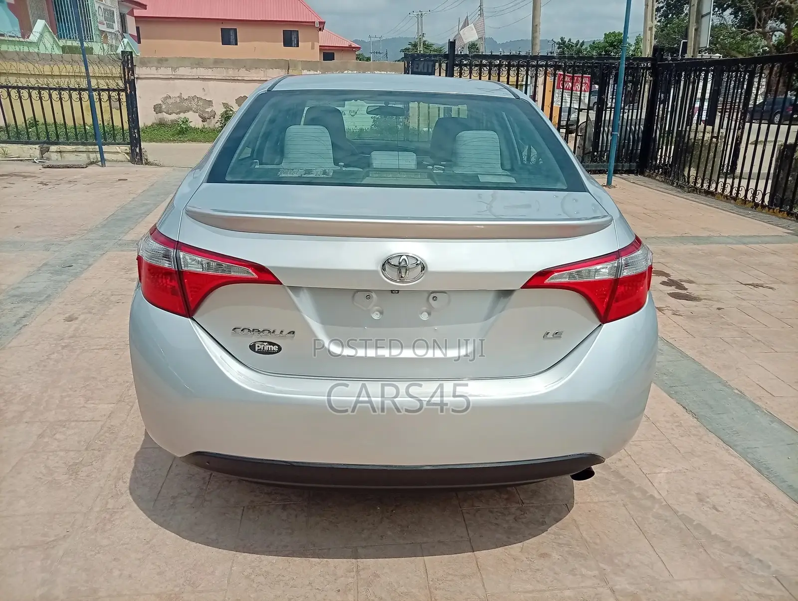 Toyota Corolla 2015 Silver