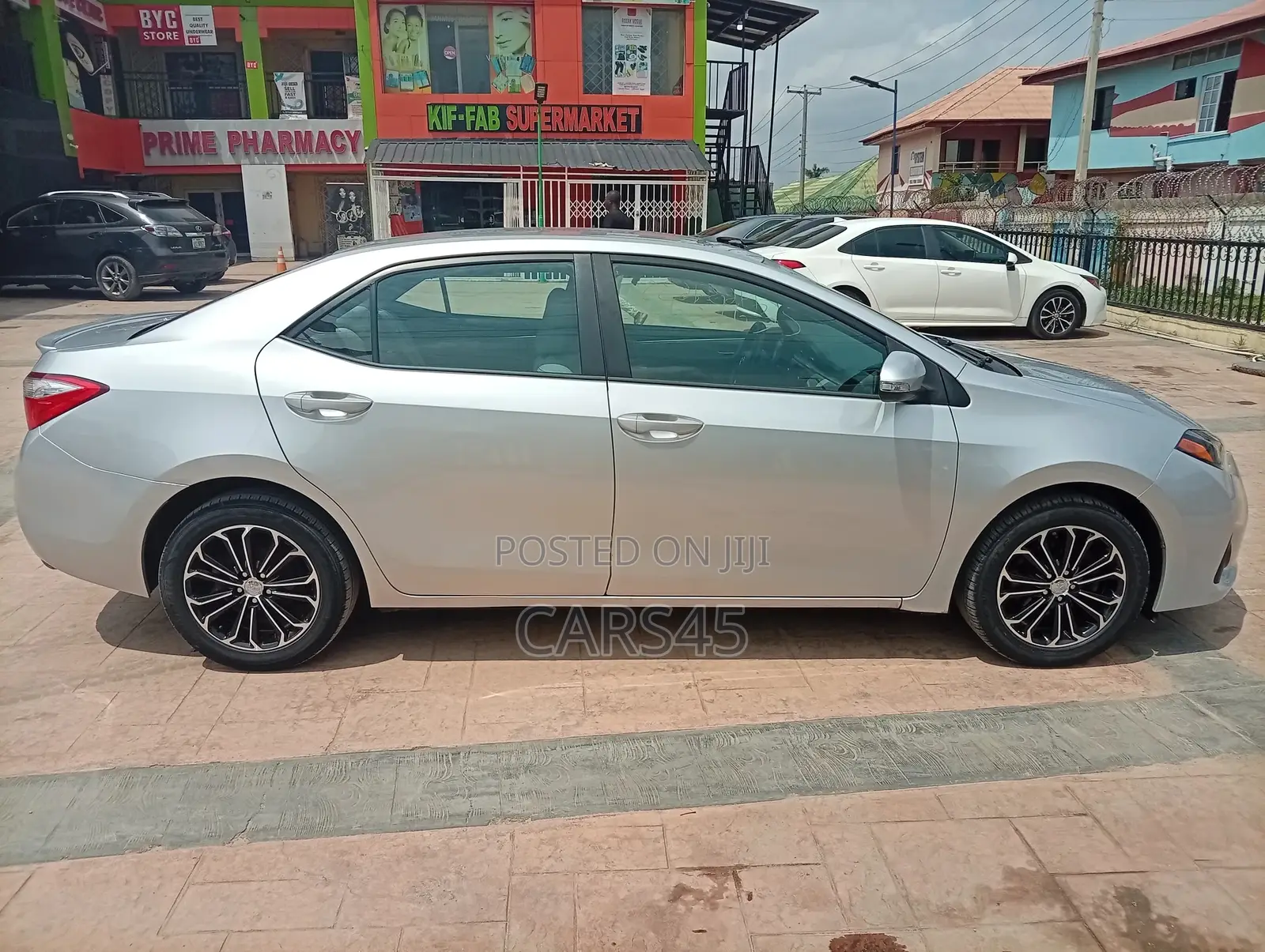 Toyota Corolla 2015 Silver