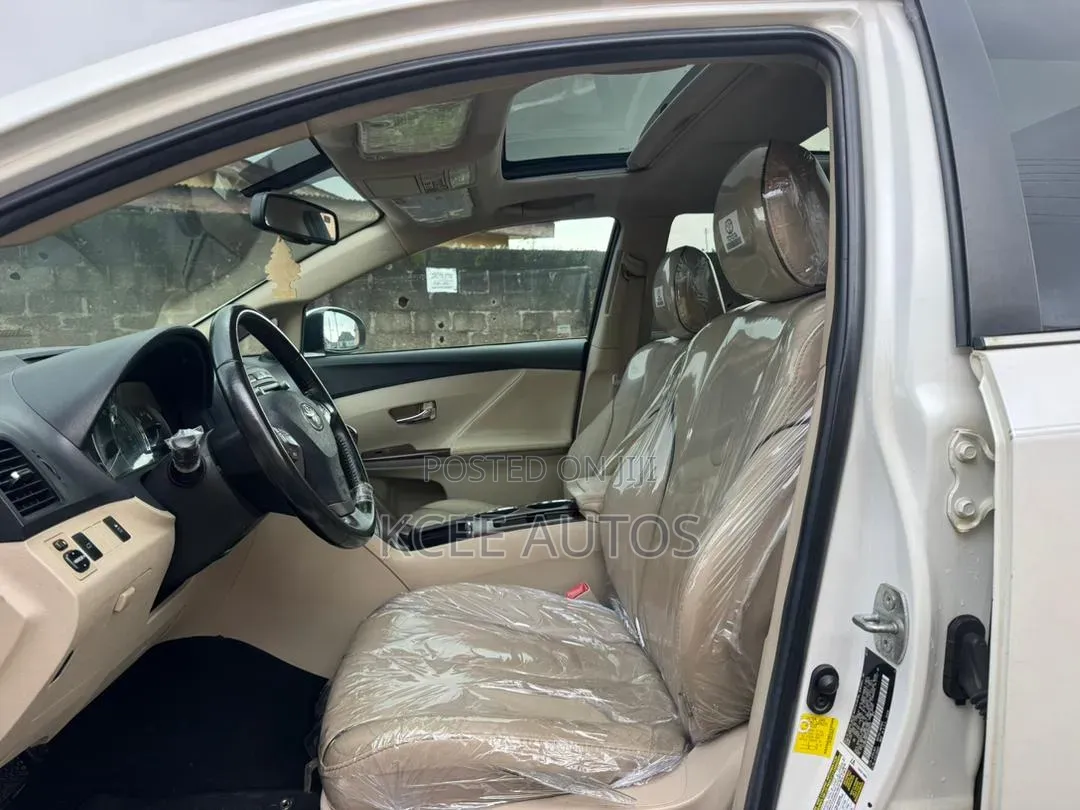 Toyota Venza 2011