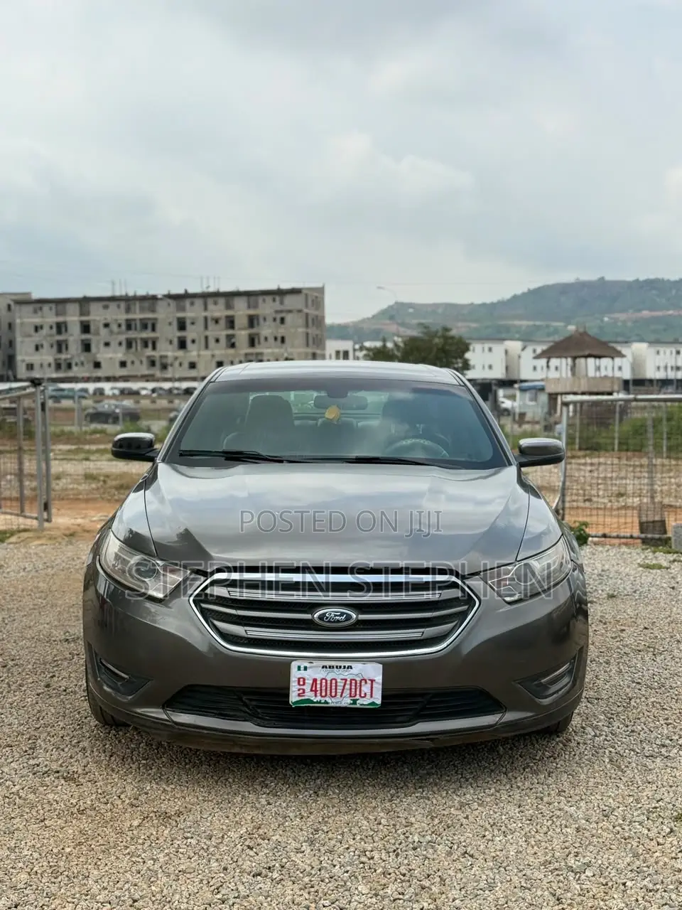 Ford Taurus SEL 2012 Gray
