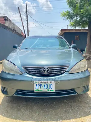 Toyota Camry 2005 Blue