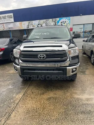 Toyota Tundra 2015 Black
