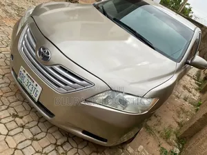 Toyota Camry 2008 Gold