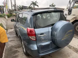 Toyota RAV4 2008 Blue
