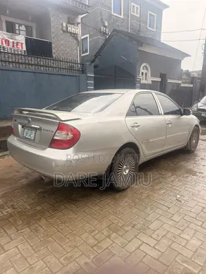 Toyota Camry LE 4dr Sedan (2.4L 4cyl 5M) 2003 Silver