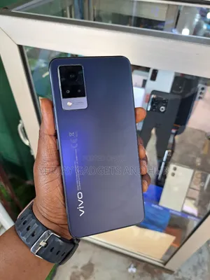 Vivo V21 128 GB Black