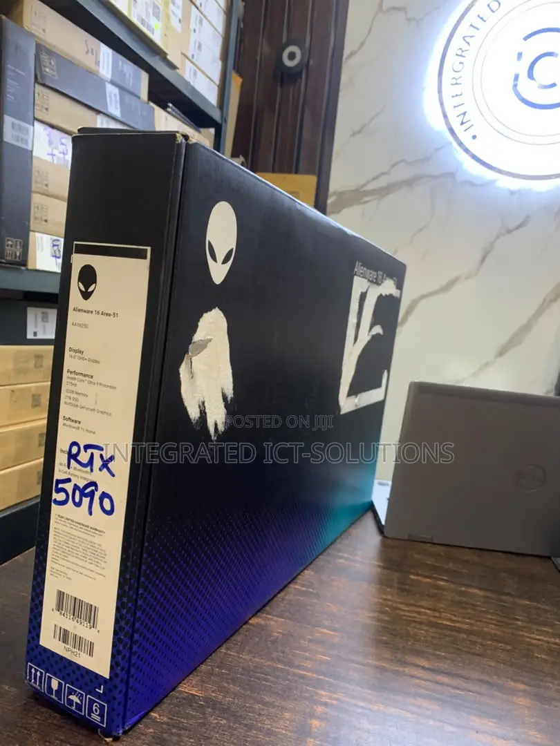 New Laptop Dell 32GB Intel Core Ultra 9 SSD 2T