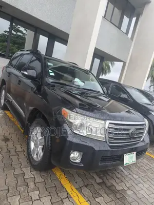 Toyota Land Cruiser 4.5 V8 DLX 2013 Black
