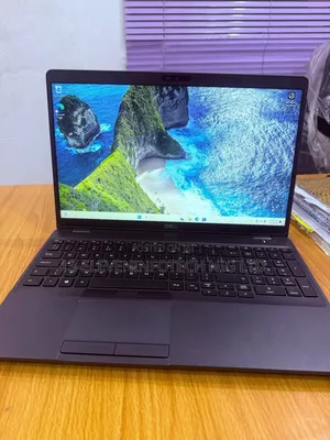 Laptop Dell Latitude 5500 8GB Intel Core i3 SSD 256GB