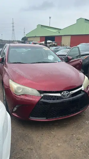Toyota Camry SE 4dr Sedan (2.5L 4cyl 6A) 2015 Burgundy